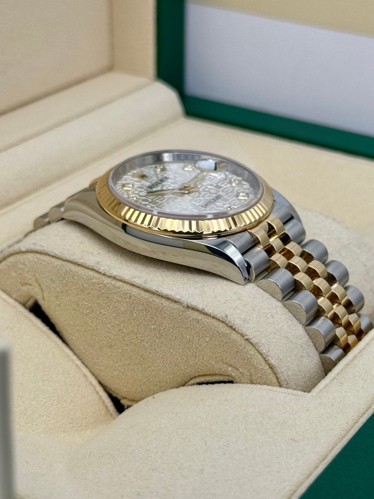 2020 Rolex Datejust 36mm 126233 Two-Tone 10 Diamond Anniversary Dial - Image 6