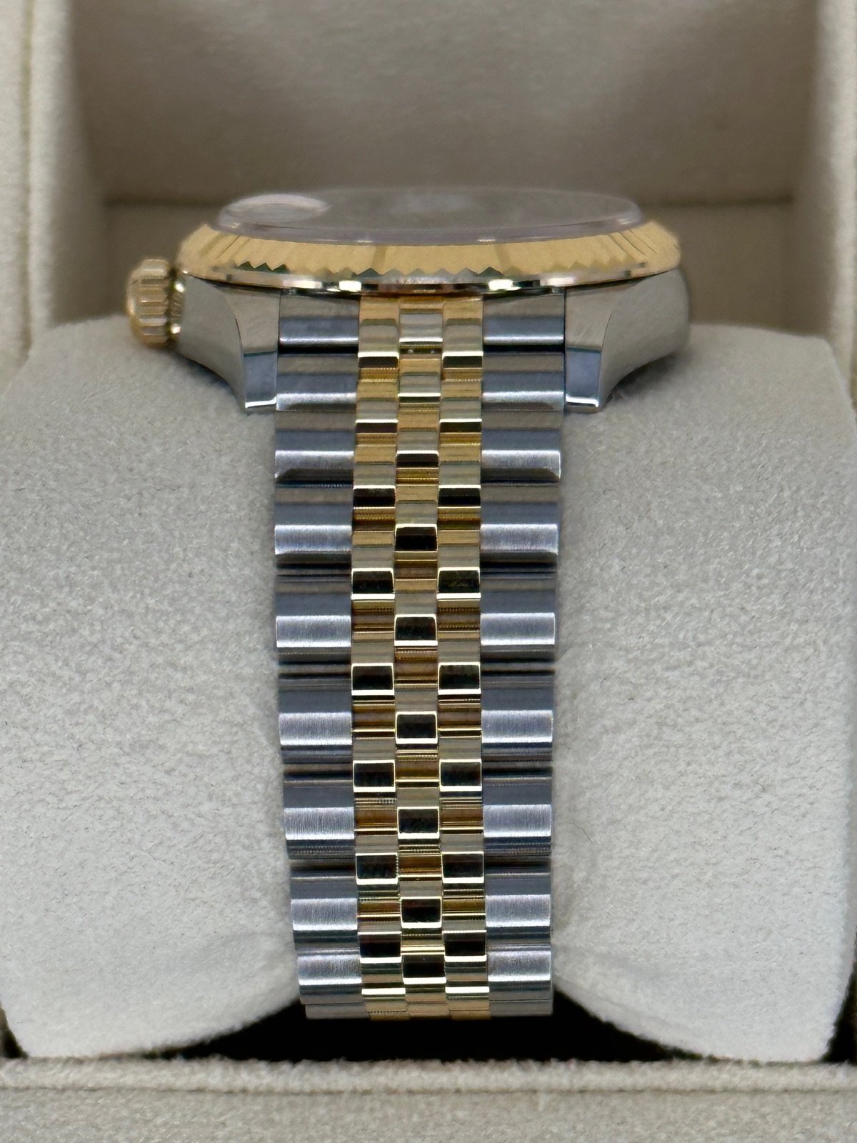 2023 Rolex Datejust 31mm 278273 Two-Tone Jubilee MOP Diamond Dial (Unworn) - Image 4