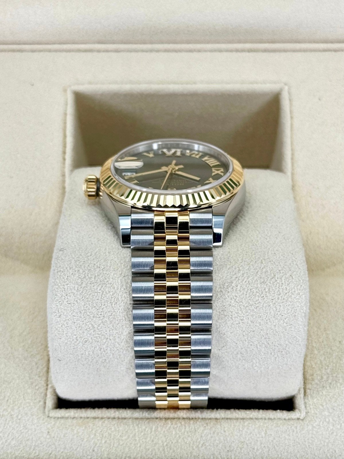 2023 Rolex Ladies Datejust 31mm 278273 Jubilee Green Dial (Unworn) - Image 4