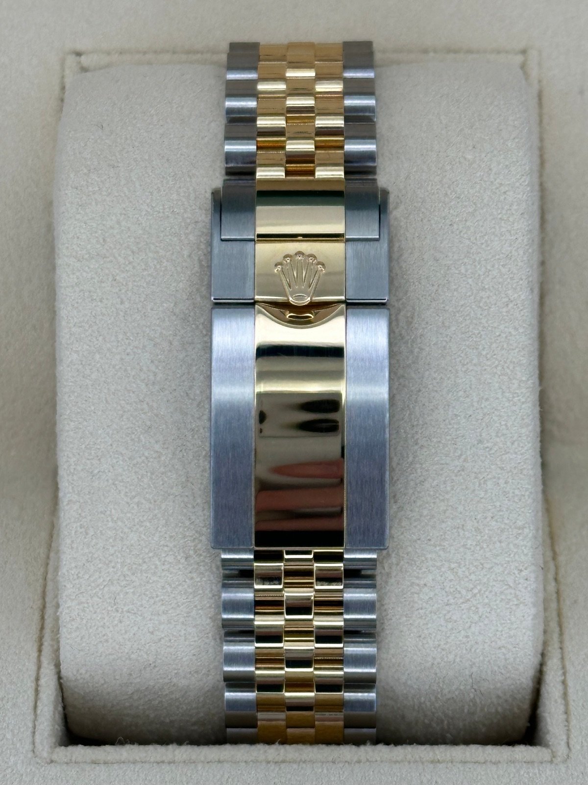 2024 Rolex GMT-Master II 40mm 126713GRNR Two-Tone Jubilee (Unworn) - Image 2