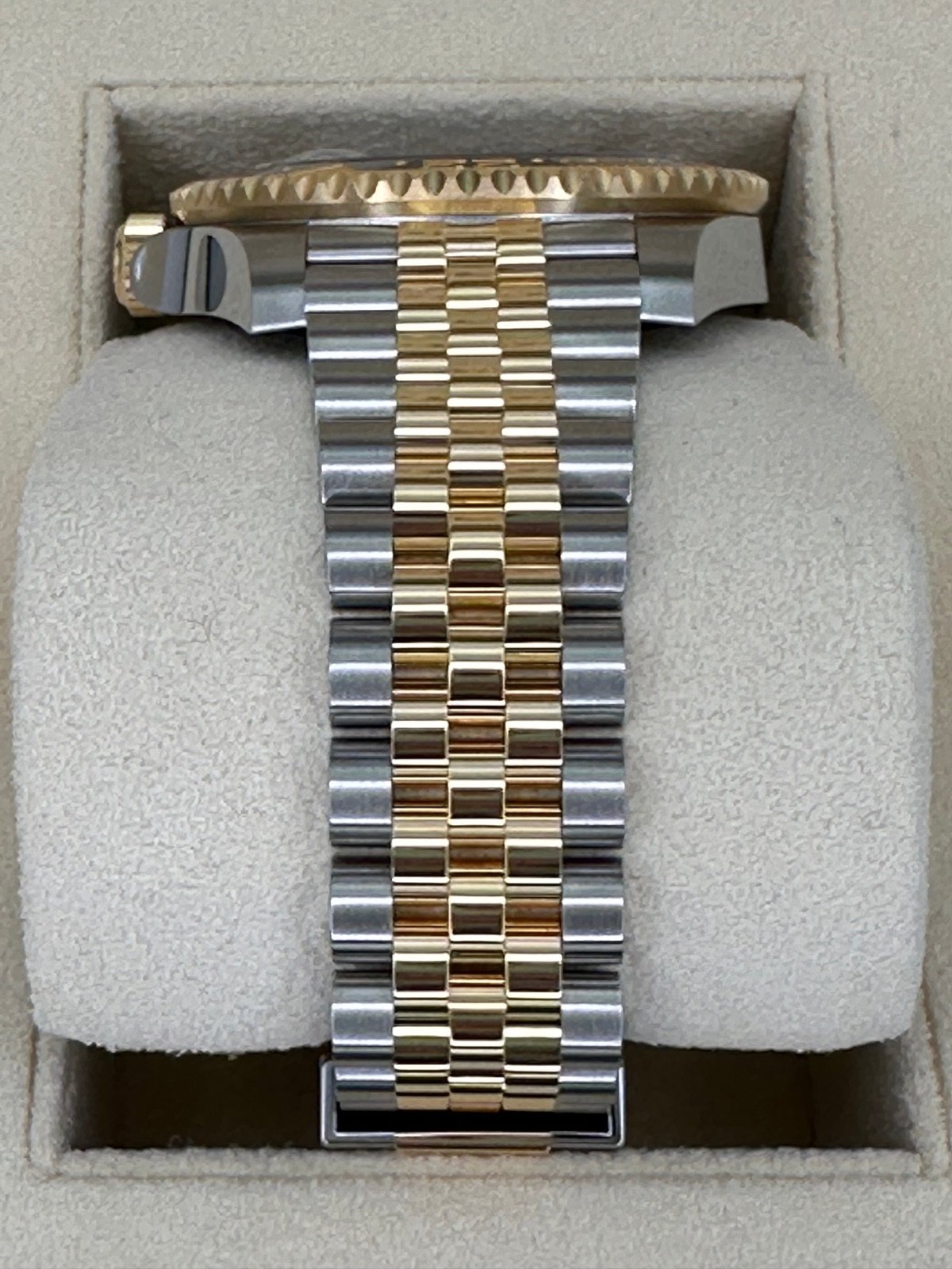 2024 Rolex GMT-Master II 40mm 126713GRNR Two-Tone Jubilee (Unworn) - Image 4