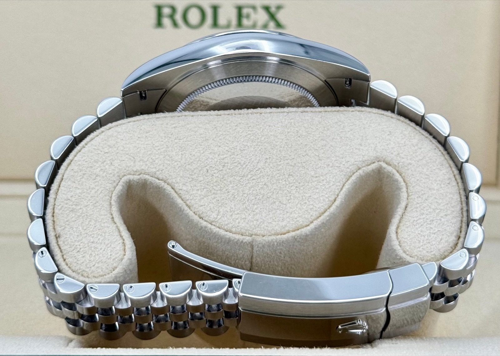 Rolex 2023 Datejust 41mm 126300 Jubilee Rhodium Dial (Unworn) - Image 10
