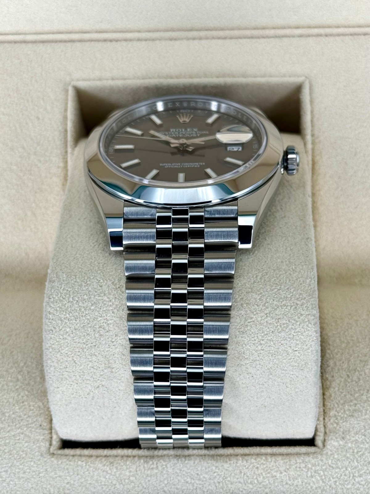 Rolex 2023 Datejust 41mm 126300 Jubilee Rhodium Dial (Unworn) - Image 3