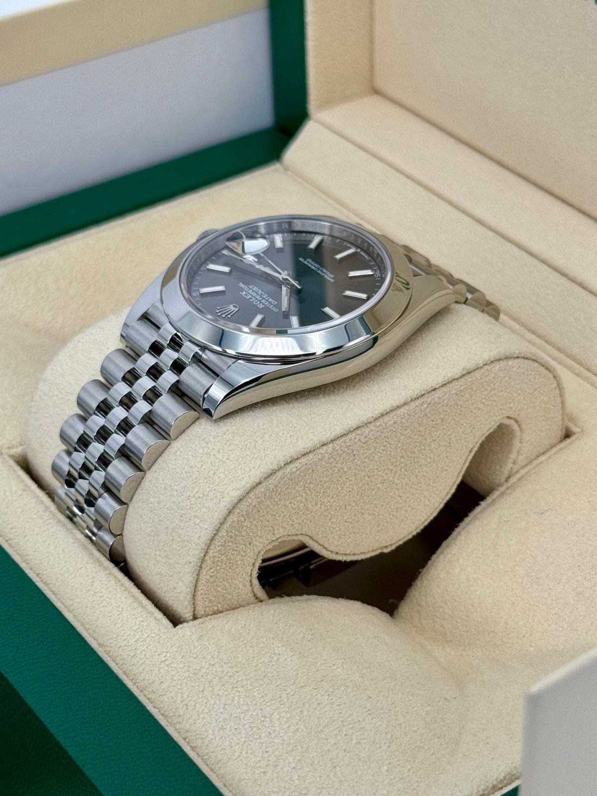 Rolex 2023 Datejust 41mm 126300 Jubilee Rhodium Dial (Unworn) - Image 7