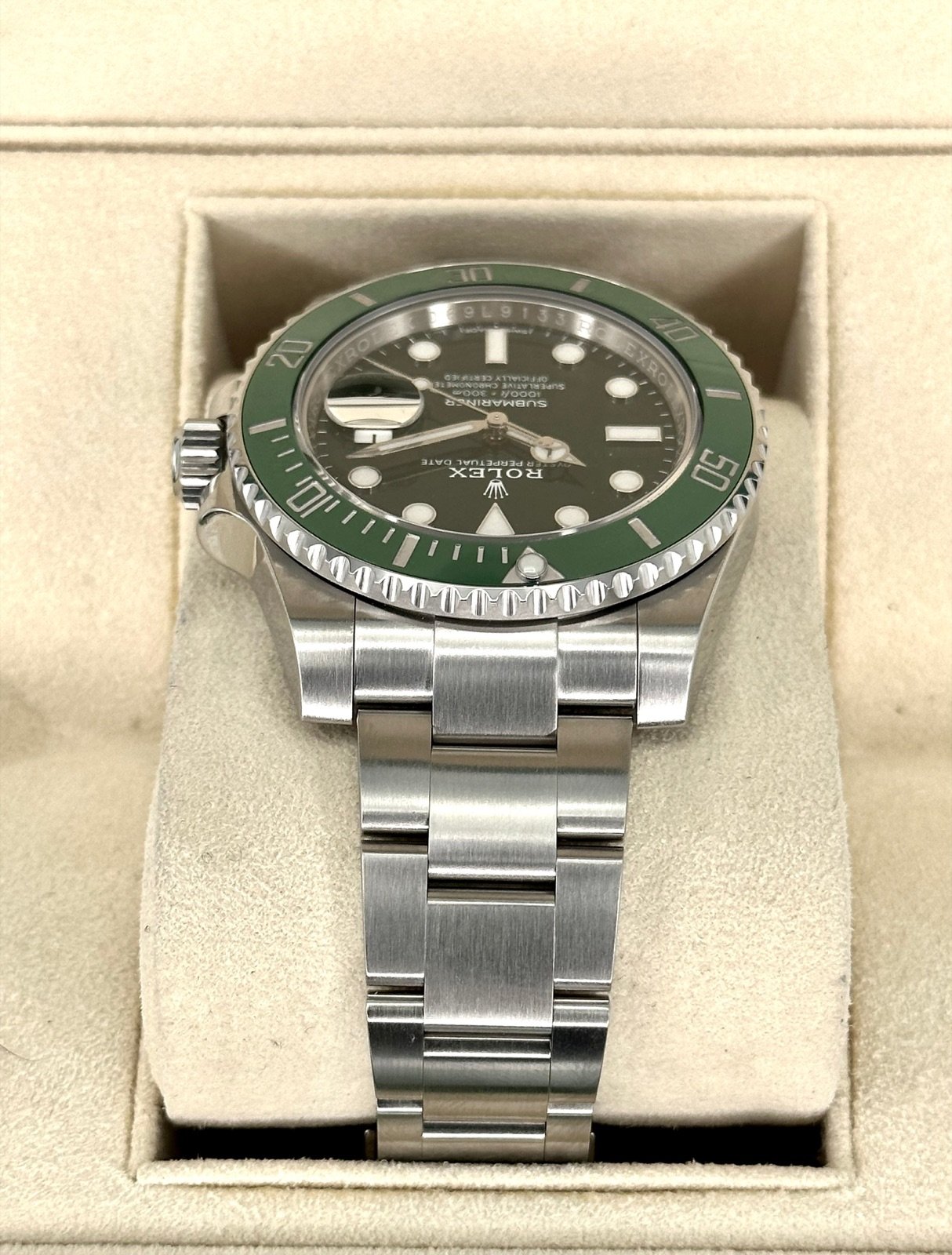 2016 Rolex Submariner “Hulk” 40mm 116610LV Green Dial - Image 4