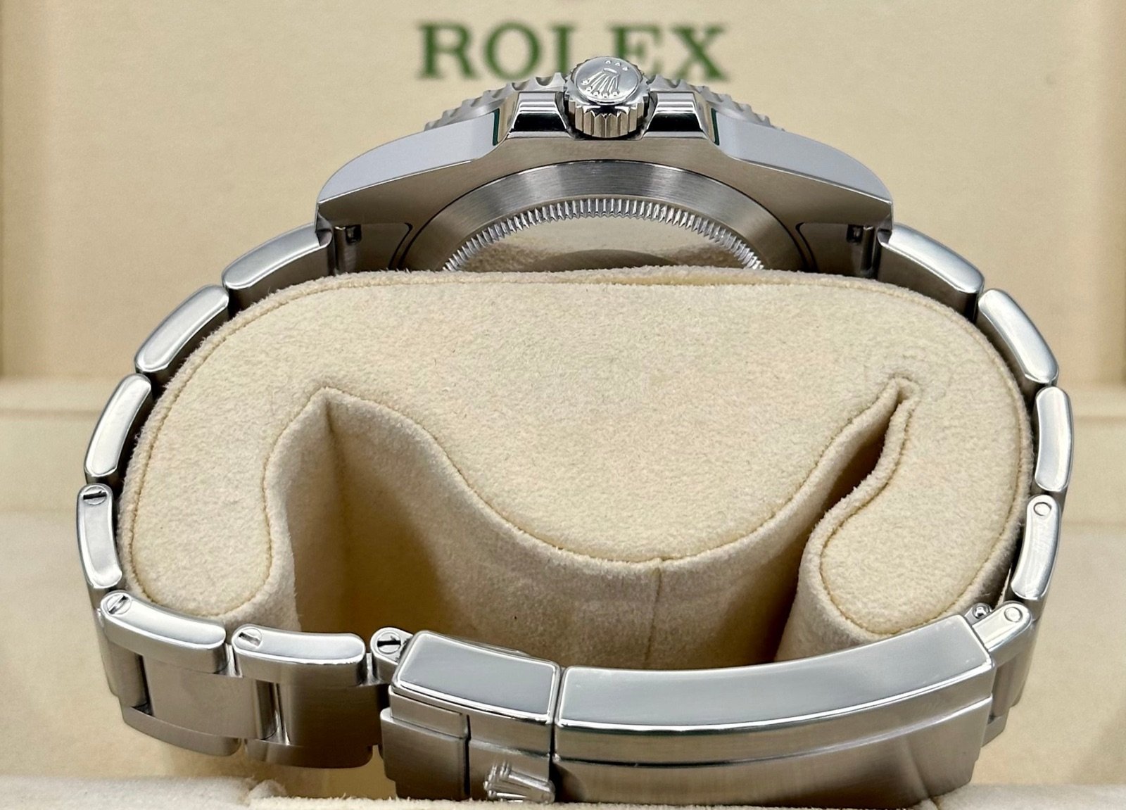 2016 Rolex Submariner “Hulk” 40mm 116610LV Green Dial - Image 9