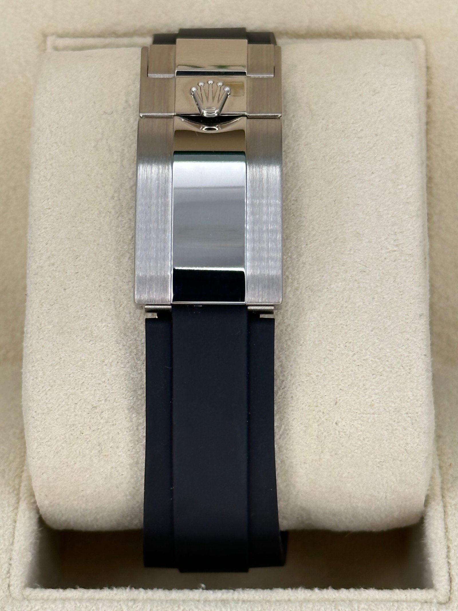 2023 Rolex Daytona 40mm 116519LN White Gold Silver Ghost Dial - Image 2