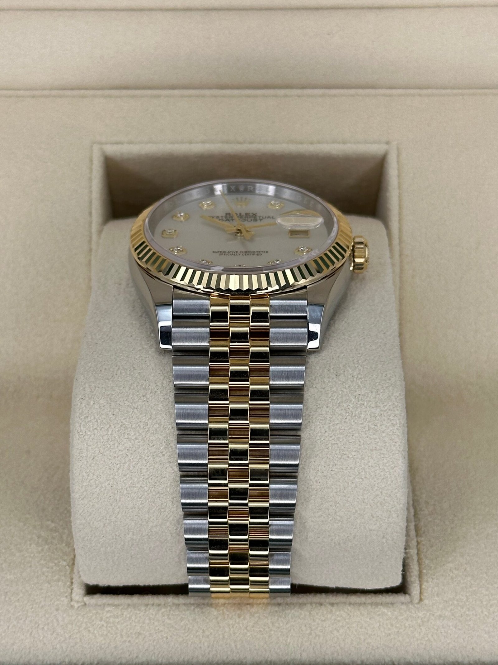 2023 Rolex Datejust 36mm 126233 Mother of Pearl Diamond Dial (Unworn) - Image 3