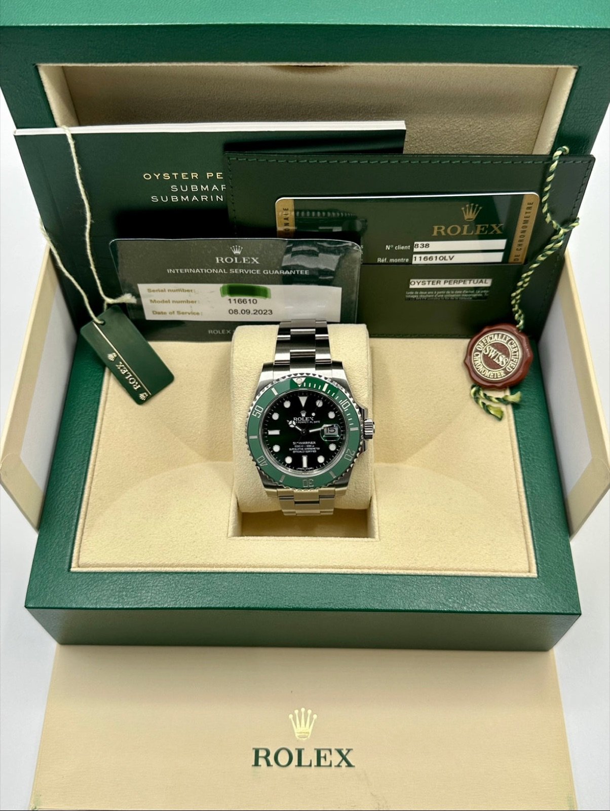 2015 Rolex Submariner “Hulk” 40mm 116610LV Green Dial - Image 9