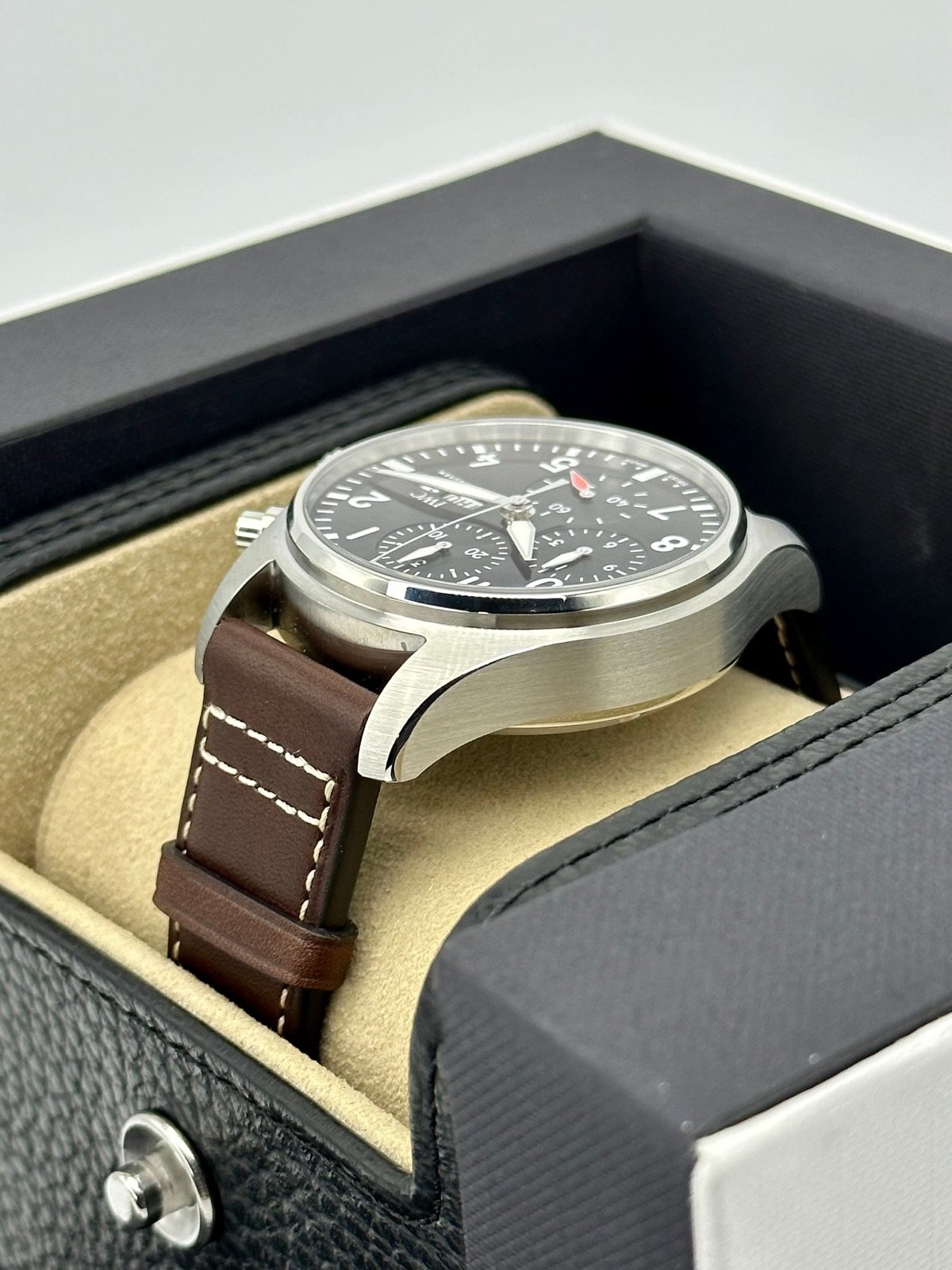 2023 IWC Pilot’s Chronograph 41mm IW388103 Stainless Steel Green Dial (Unworn) - Image 7
