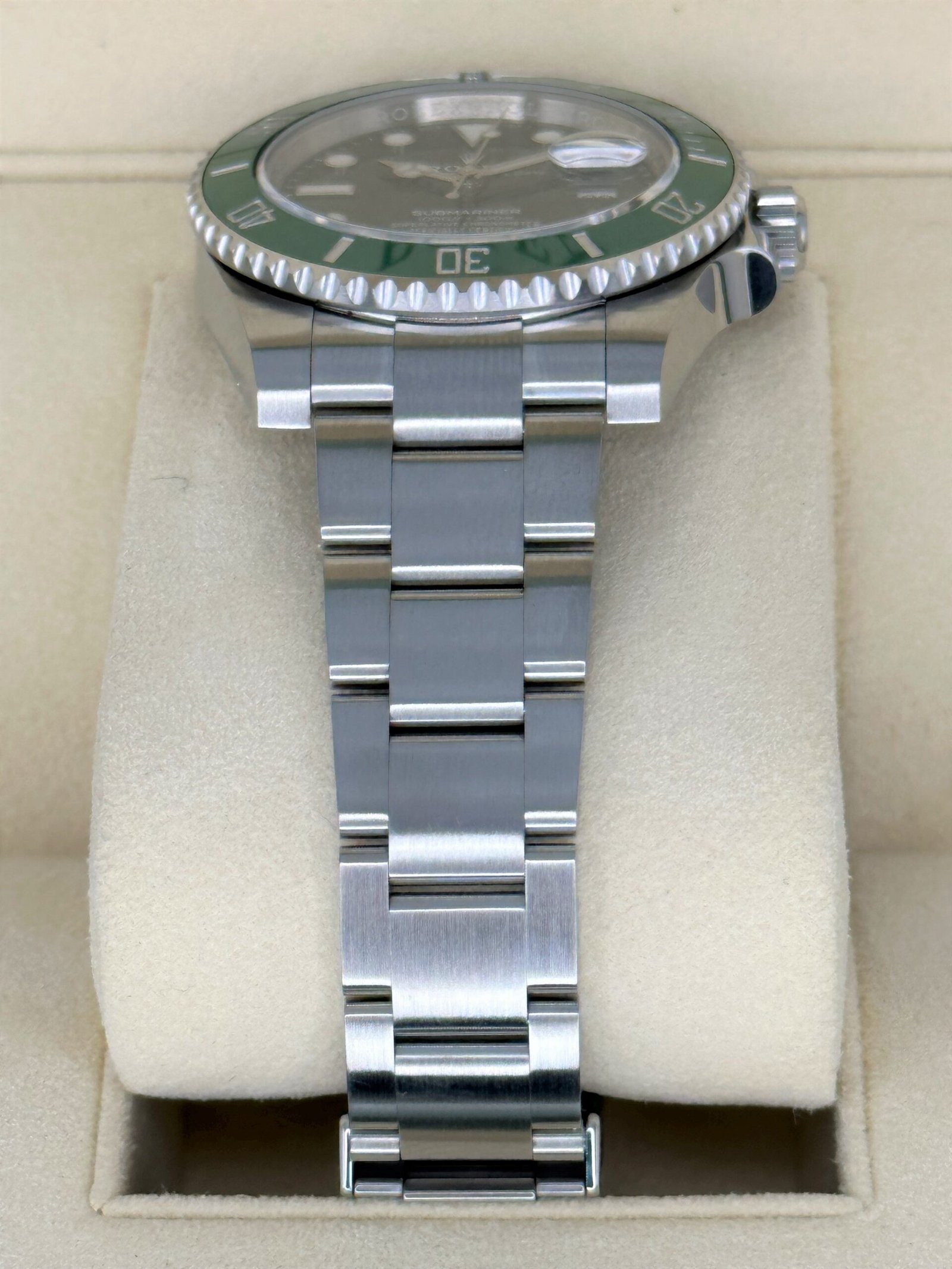 2018 Rolex Submariner “Hulk” 40mm 116610LV Green Dial - Image 3