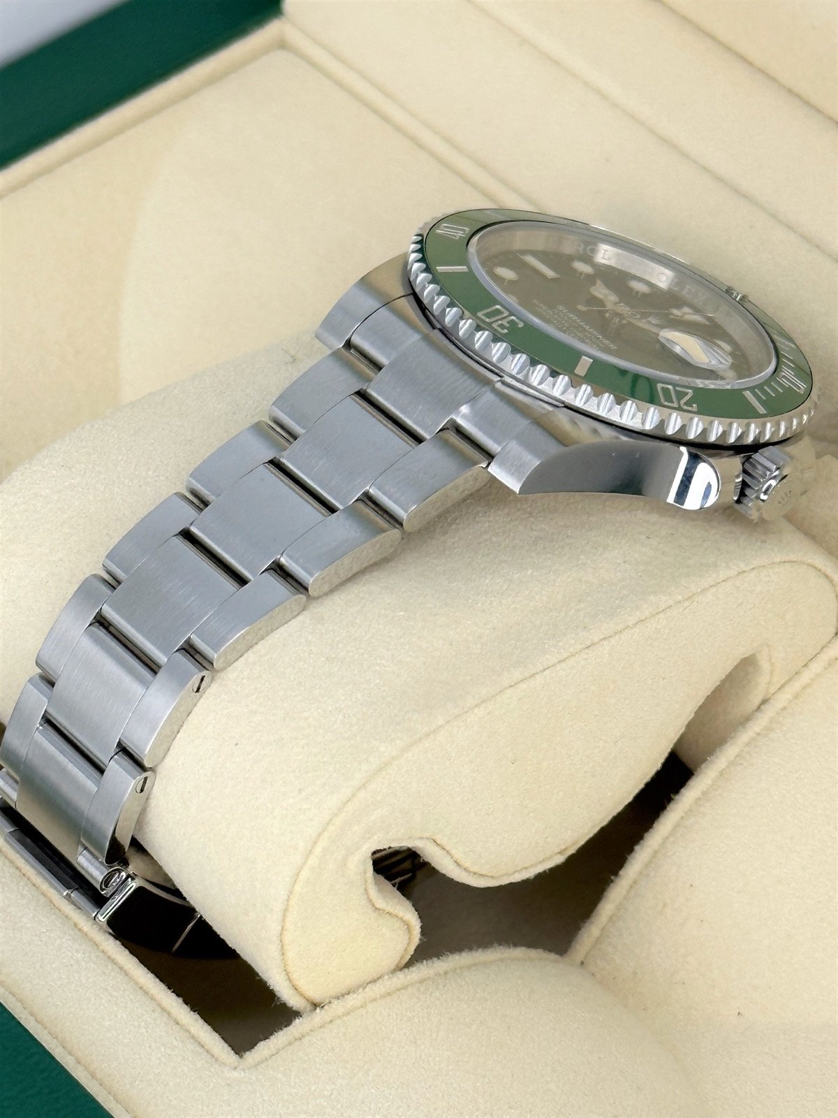 2018 Rolex Submariner “Hulk” 40mm 116610LV Green Dial - Image 5