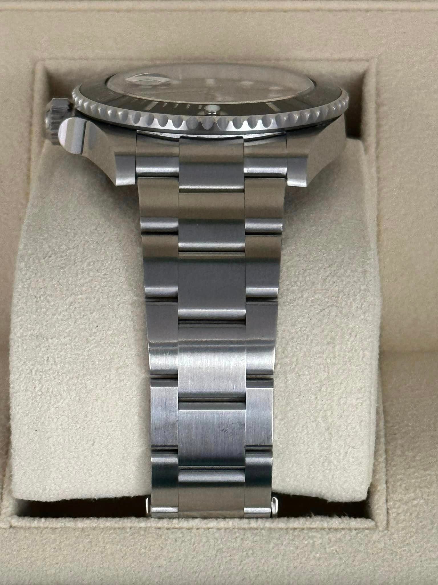 2022 Rolex Submariner 41mm 126610LN Stainless Steel Black Dial - Image 4