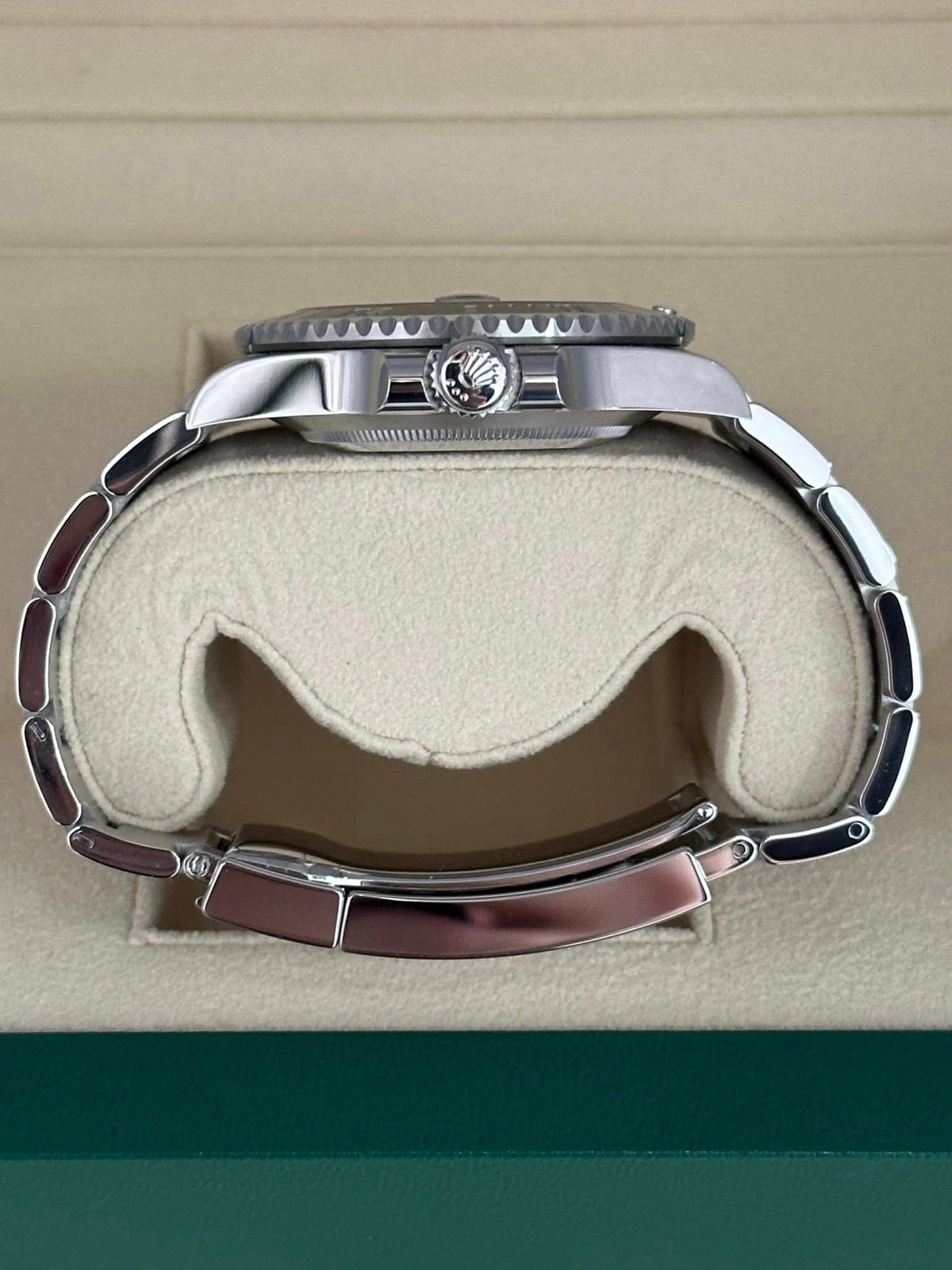2022 Rolex Submariner 41mm 126610LN Stainless Steel Black Dial - Image 9