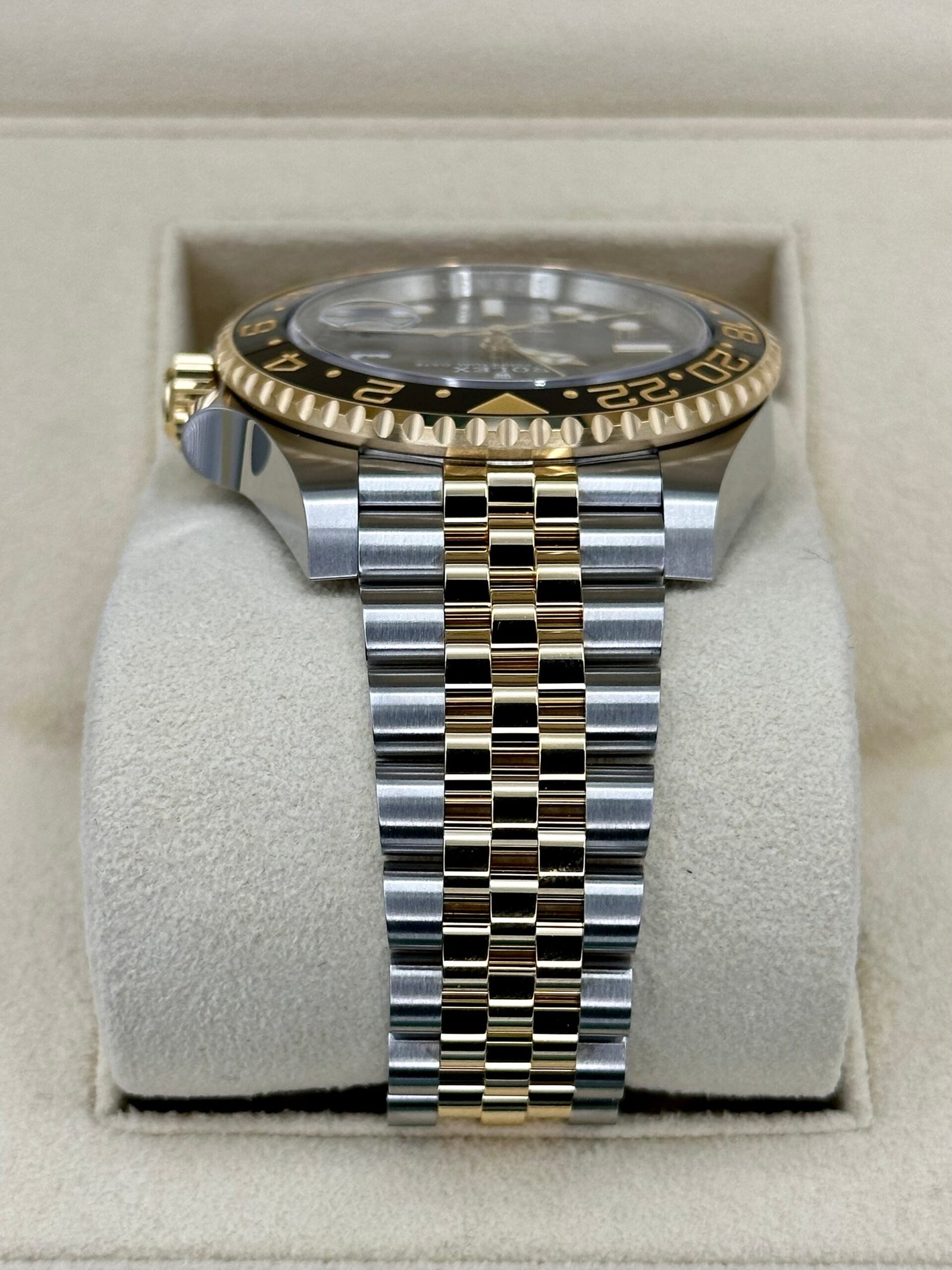 2023 Rolex GMT-Master II 40mm 126713GRNR Two-Tone Jubilee Black Dial (Unworn) - Image 3