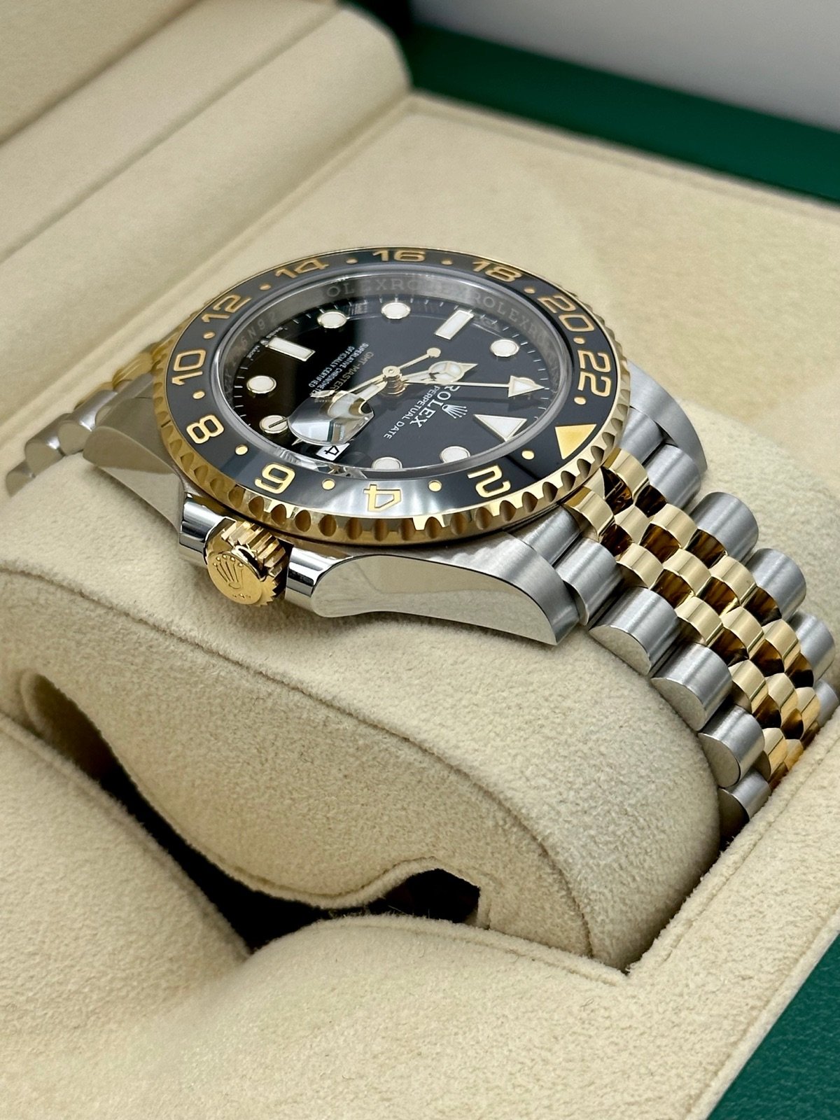 2023 Rolex GMT-Master II 40mm 126713GRNR Two-Tone Jubilee Black Dial (Unworn) - Image 8