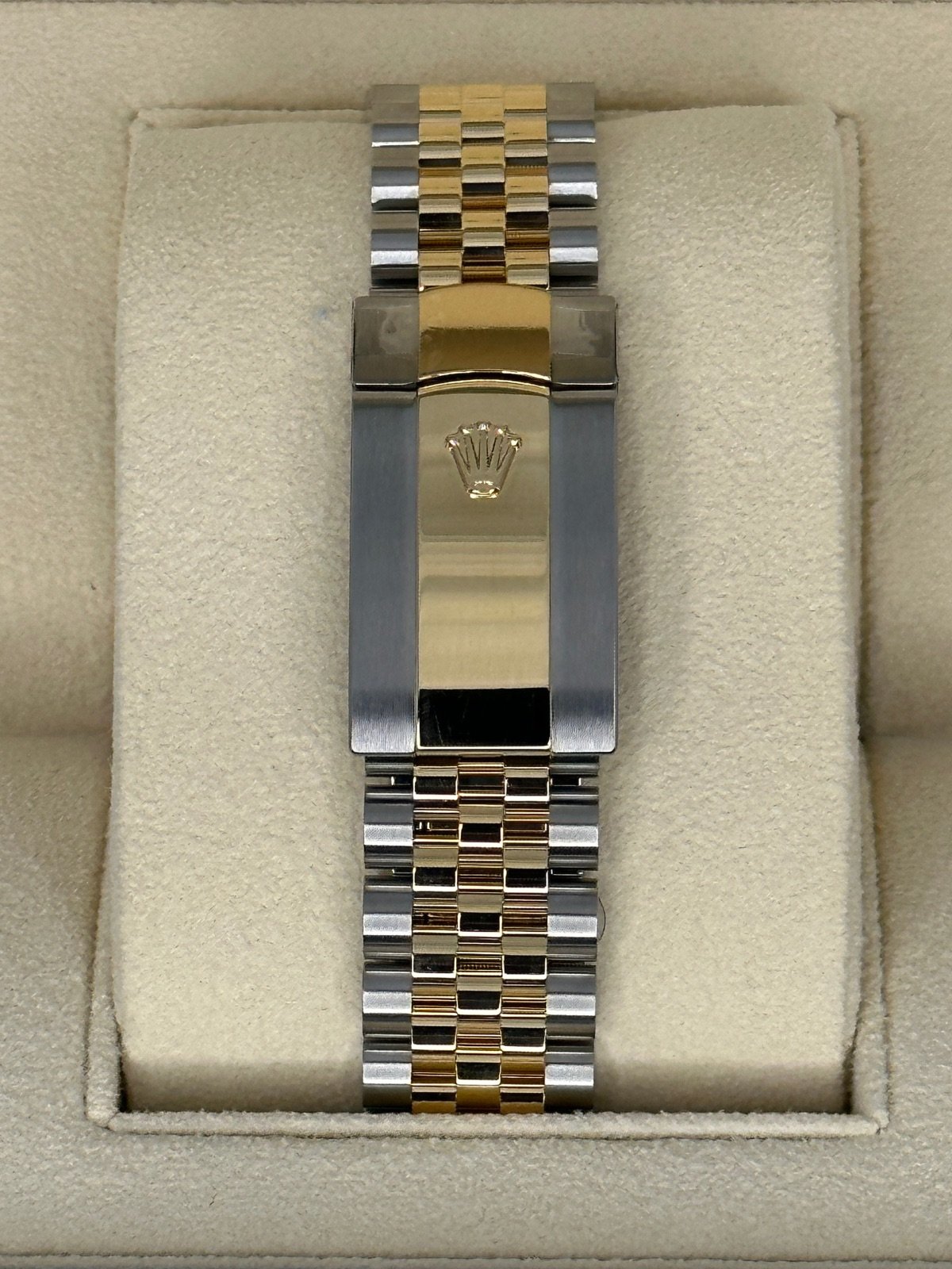 2024 Rolex Datejust 36mm 126233 Two-Tone Jubilee Wimbledon Dial (Unworn) - Image 2