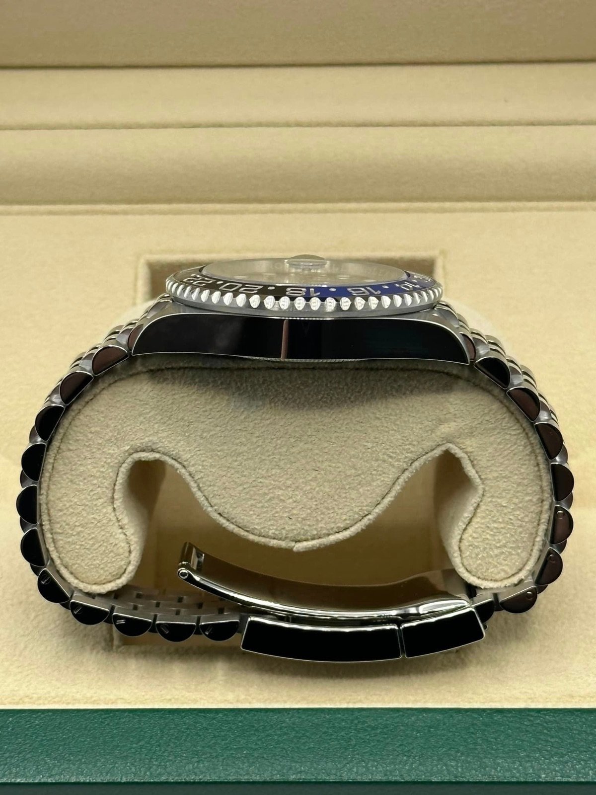 2023 Rolex GMT-Master II “Batgirl” 40mm 126710BLNR Jubilee Black Dial (Unworn) - Image 10