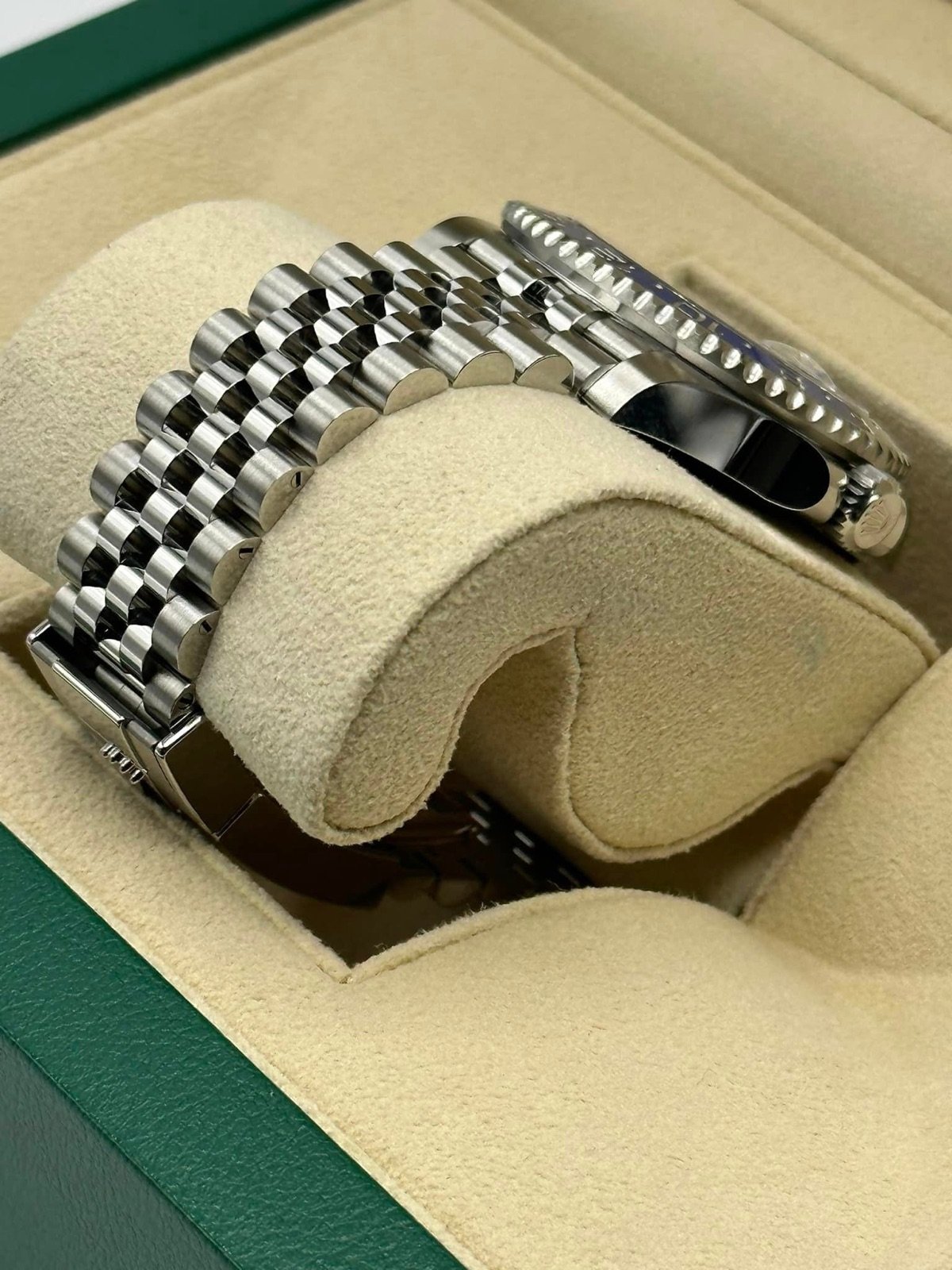 2023 Rolex GMT-Master II “Batgirl” 40mm 126710BLNR Jubilee Black Dial (Unworn) - Image 8