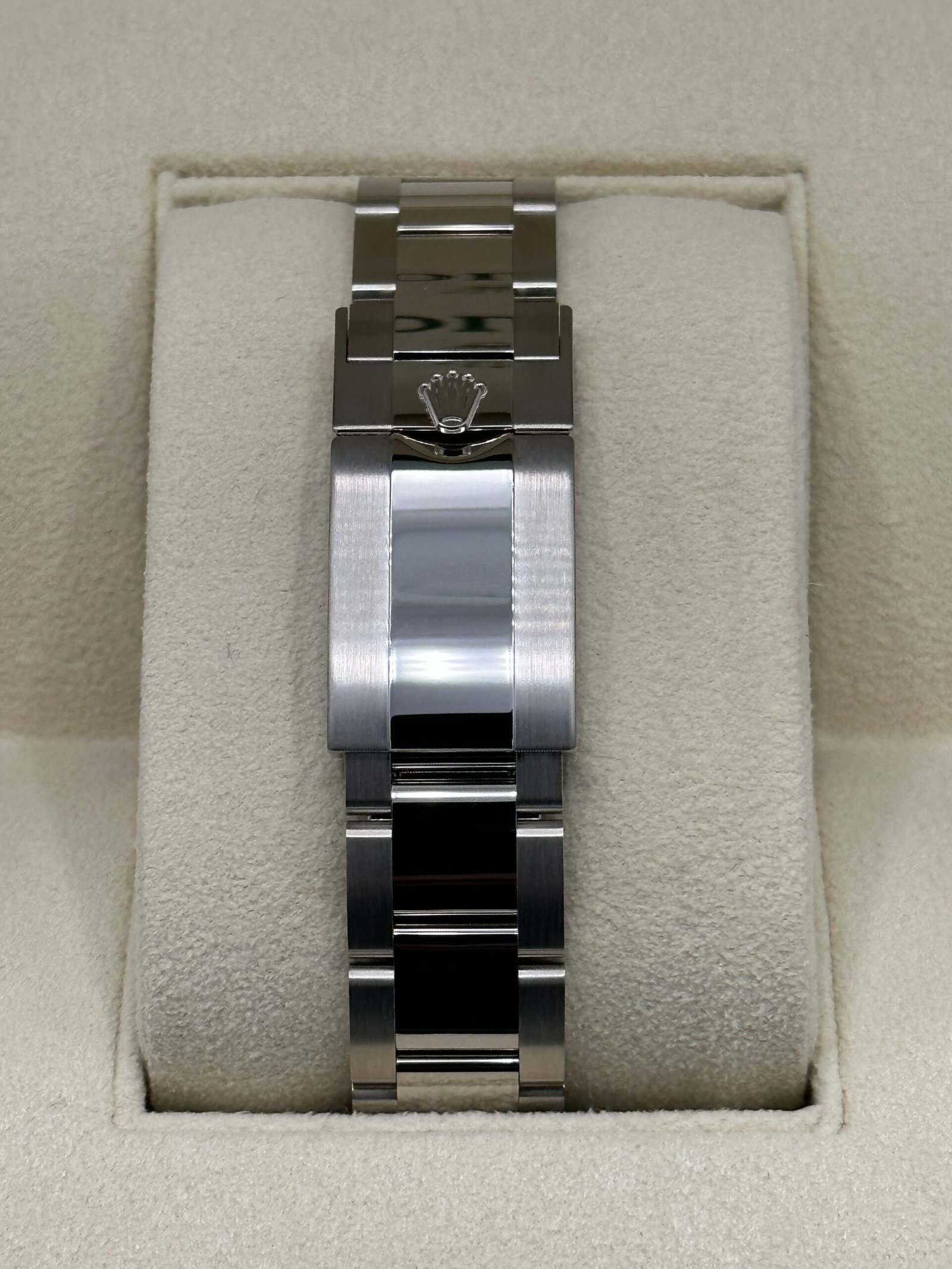 2023 Rolex Daytona 40mm 116509 White Gold Silver Dial (Unworn) - Image 2