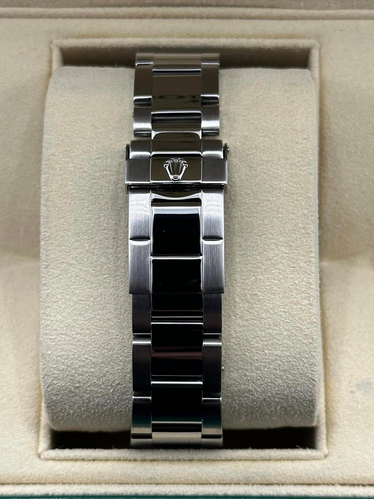 Rolex Yacht-Master 40mm 16622 Platinum Bezel and Dial - Image 2
