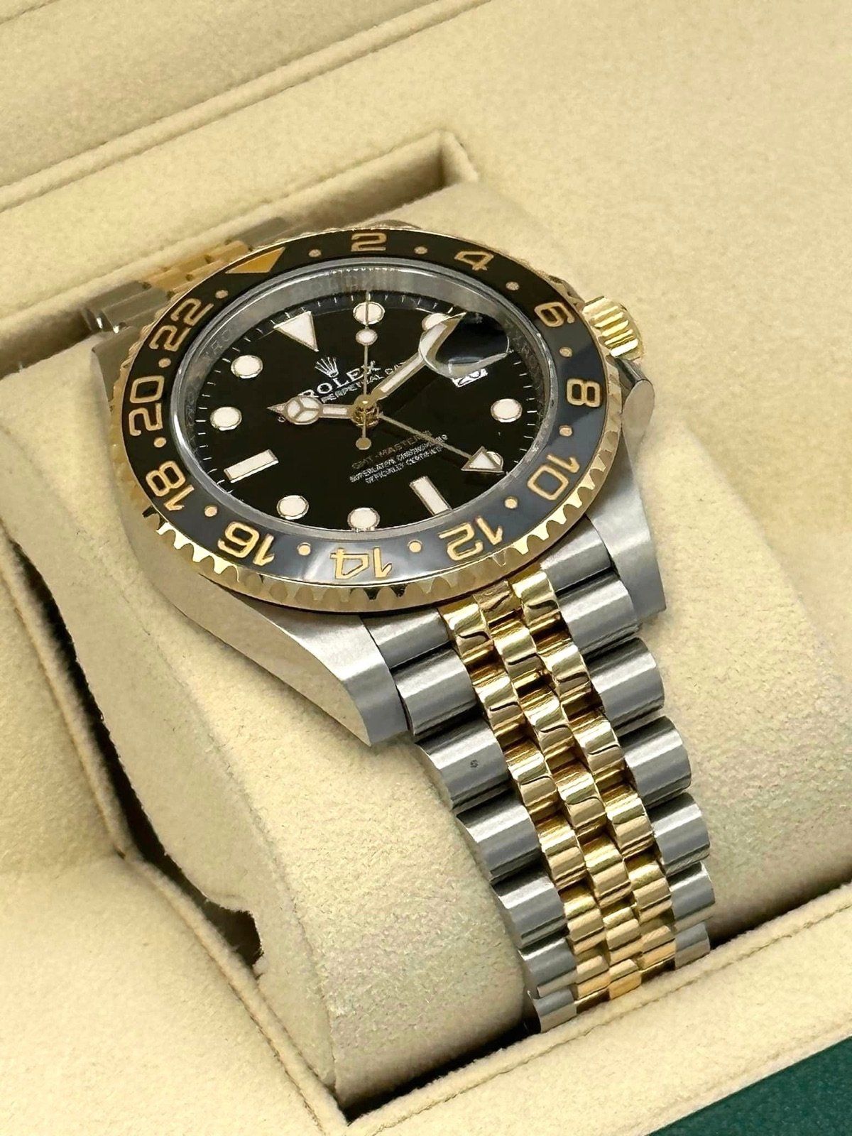 2023 Rolex GMT-Master II 40mm 126713GRNR Two-Tone Jubilee Black Dial - Image 6