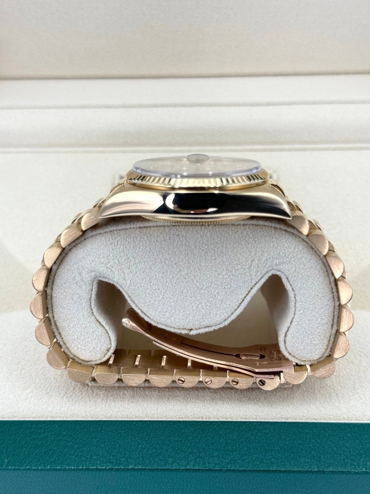 1983 Rolex Day-Date 36mm 18038 Presidential Champagne Diamond Dial - Image 10