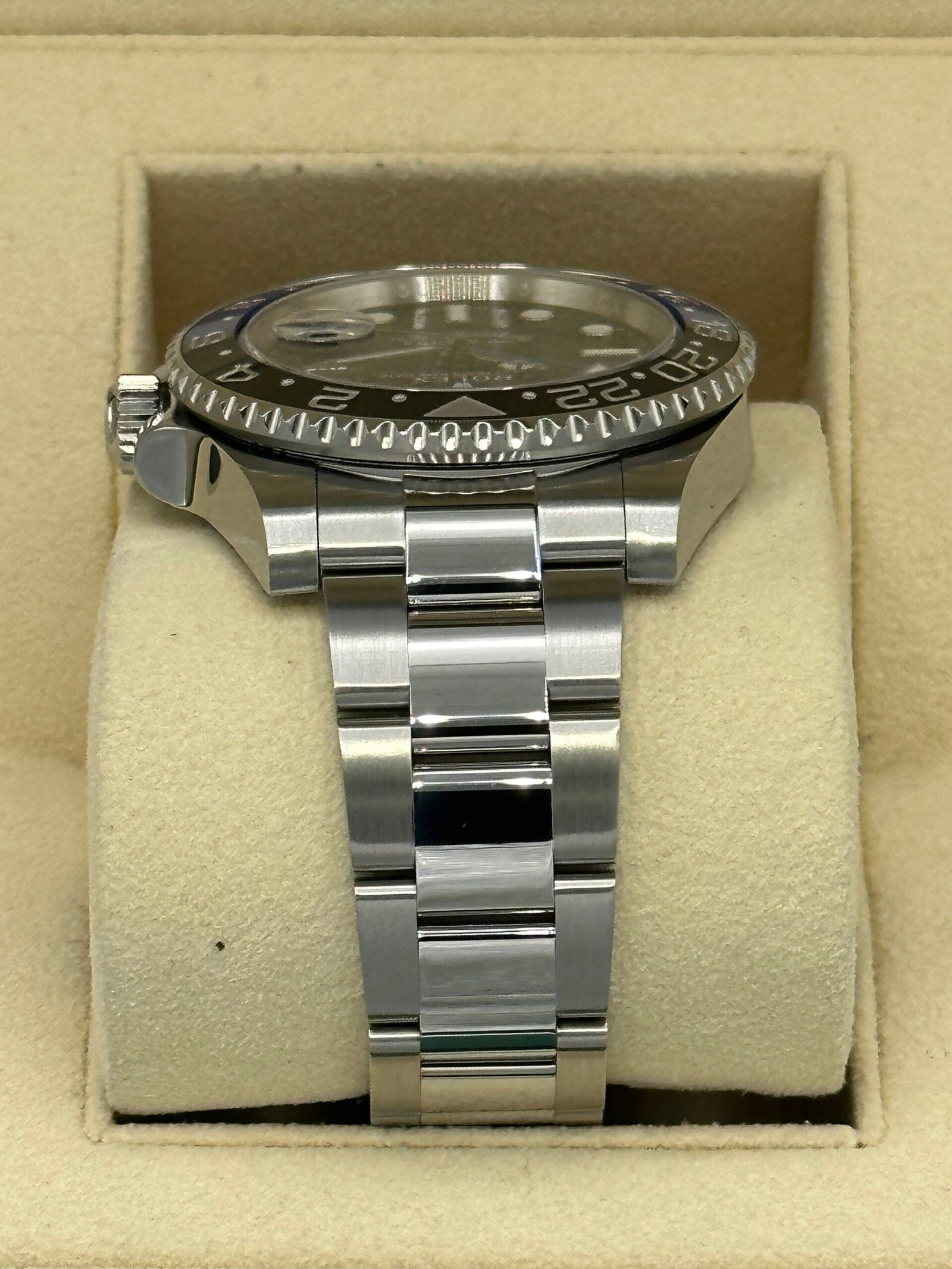 2014 Rolex GMT-Master II “Batman” 40mm 116710BLNR Oyster - Image 3