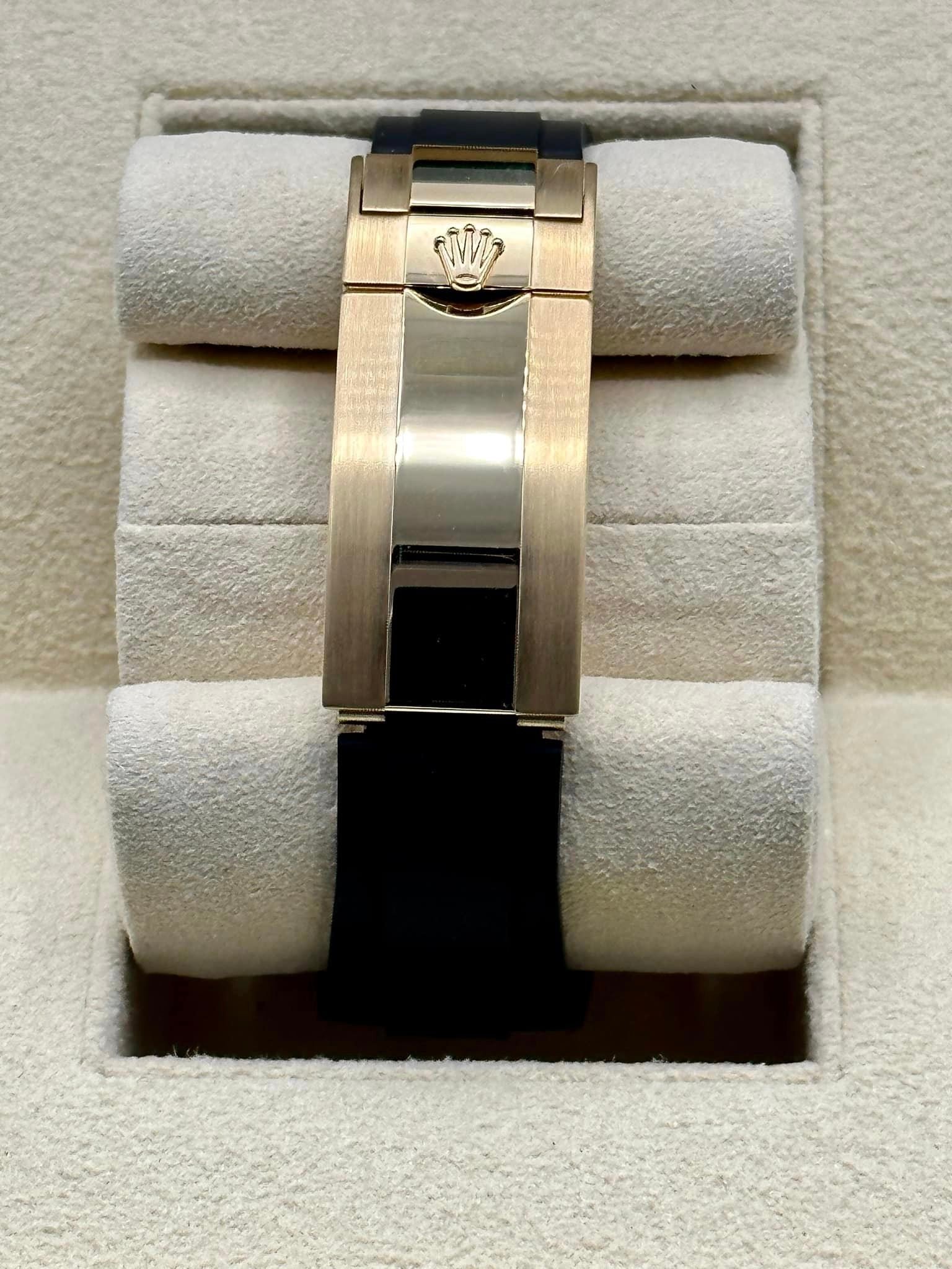 2023 Rolex Yacht-Master 42mm 226658 Gold Oysterflex Black Dial - Image 2