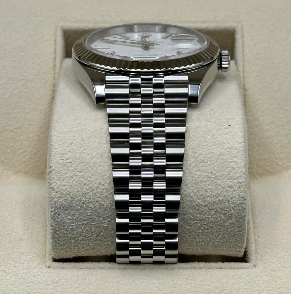 2017 Rolex Datejust 41mm 126334 Jubilee White Stick Dial - Image 3