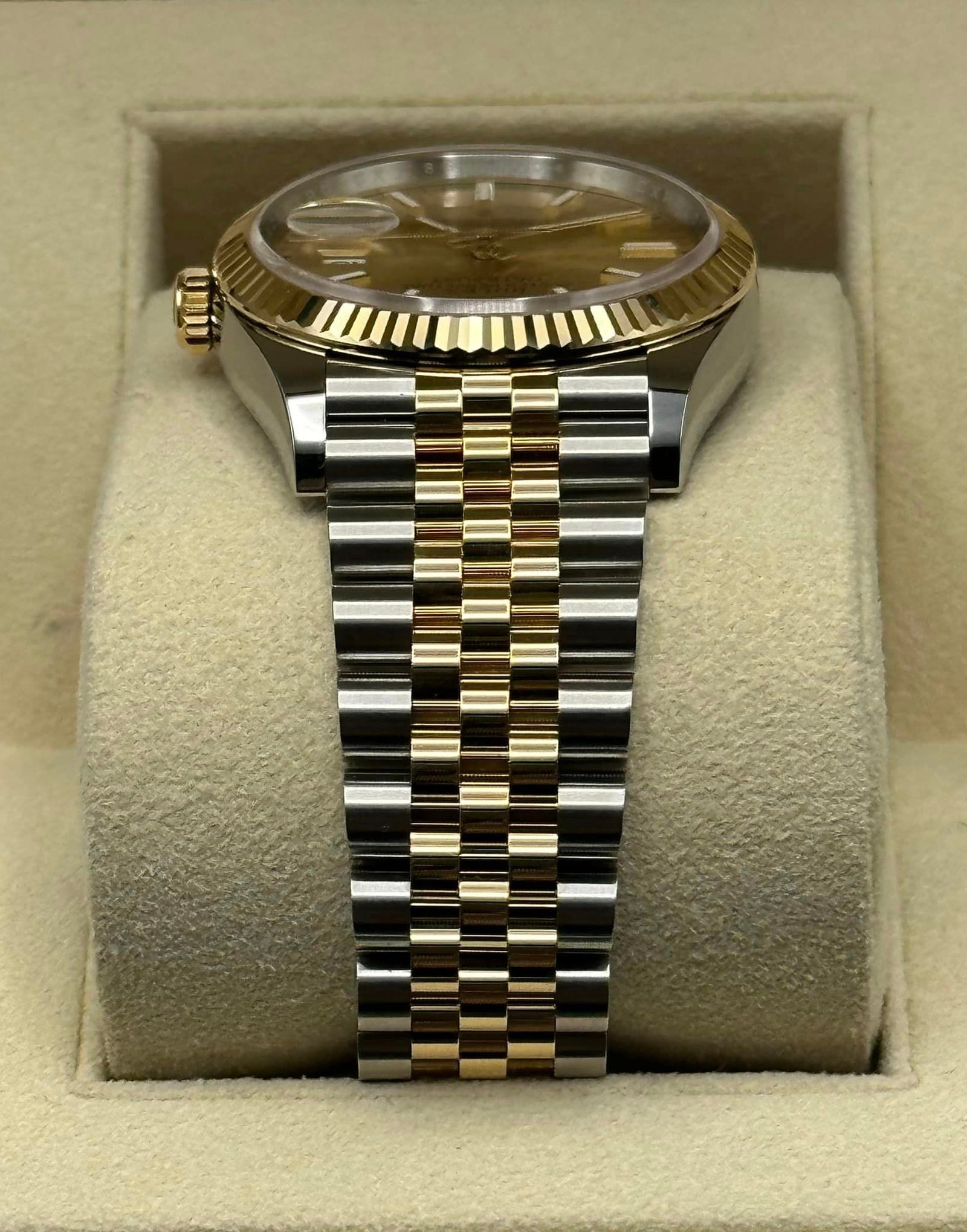 2022 Rolex Datejust 36mm 126233 Two-Tone Jubilee Champaign Stick Dial - Image 3