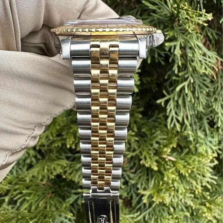 1970-1972 Rolex Vintage GMT-Master “Rootbeer” 40mm 1675 Nipple Dial - Image 2
