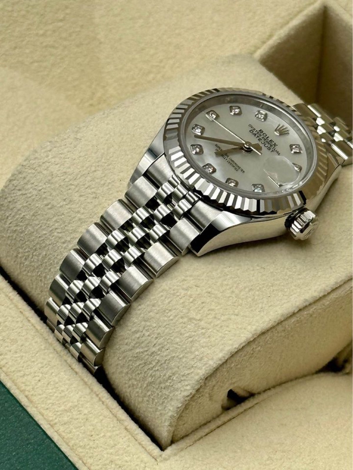 2022 Rolex Ladies Datejust 28mm 279174 Diamond Mother of Pearl Dial (Unworn) - Image 6