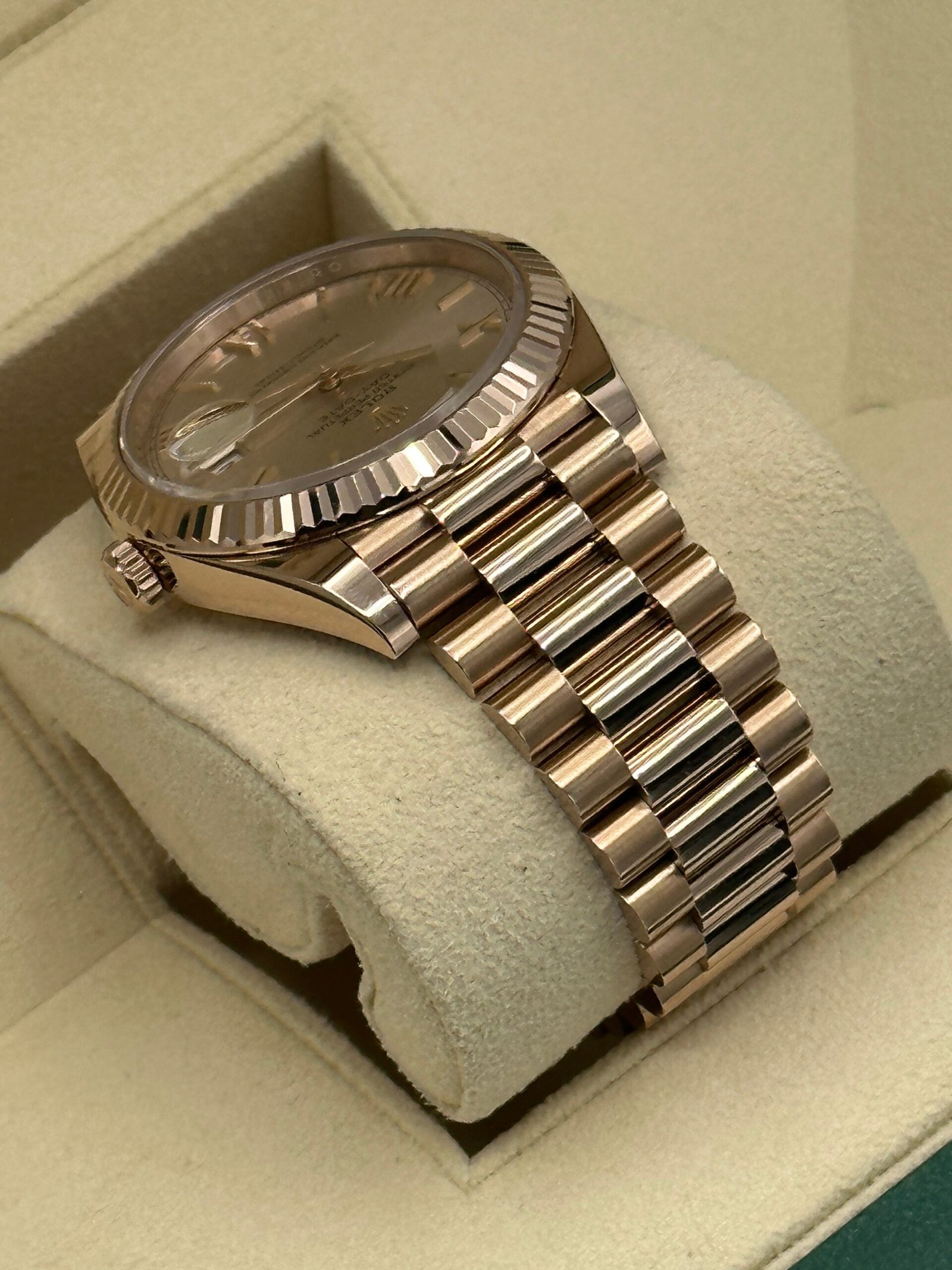 2021 Rolex Day-Date 40mm 228235 Presidential Rose Gold Sundust Dial - Image 4